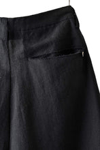 画像をギャラリービューアに読み込む, blackcrow linen-cotton woven short trousers (BLACK)