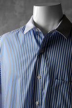 Load image into Gallery viewer, KAZUYUKI KUMAGAI Paneled Shirt Detachable-Detail / Stretch Stripe (S.BLUE)