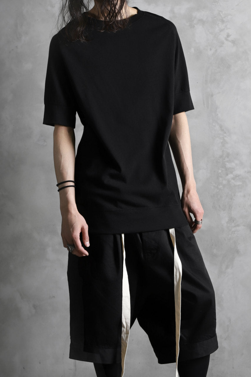 Load image into Gallery viewer, KLASICA LEWIN CLASSIC H/S CUT &amp; SEWN / DRY TWILL JERSEY (BLACK)
