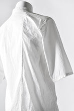 Load image into Gallery viewer, Nostra Santissima COLLAR-LESS PULLOVER SHIRT (WHITE)