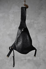 Load image into Gallery viewer, ierib exclusive One Shoulder Bag / Waxy JP Horse Butt + Nicolas Italy Vachetta (BLACK)