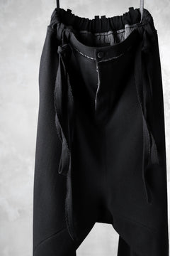 画像をギャラリービューアに読み込む, SOSNOVSKA RAW EDGES WIDE PANTS (BLACK)