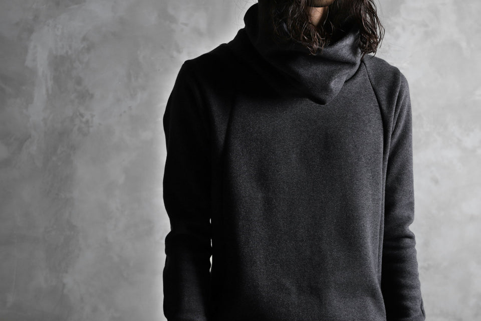 Load image into Gallery viewer, A.F ARTEFACT exclusive BomberHEAT® DRAPED HIGH NECK TOPS (DARK GREY)