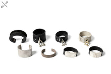 Load image into Gallery viewer, Parts of 4 Restraint Charm Bracelet 30mm (MATT BRASS+NATURAL)
