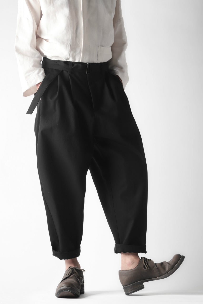Load image into Gallery viewer, KAZUYUKI KUMAGAI Wide Tapered Trousers with Belt / Compact Strong Twill (BLACK)