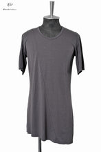 Load image into Gallery viewer, N/07 diagonal seam Tee sliky modal jersey (CHARCOAL)