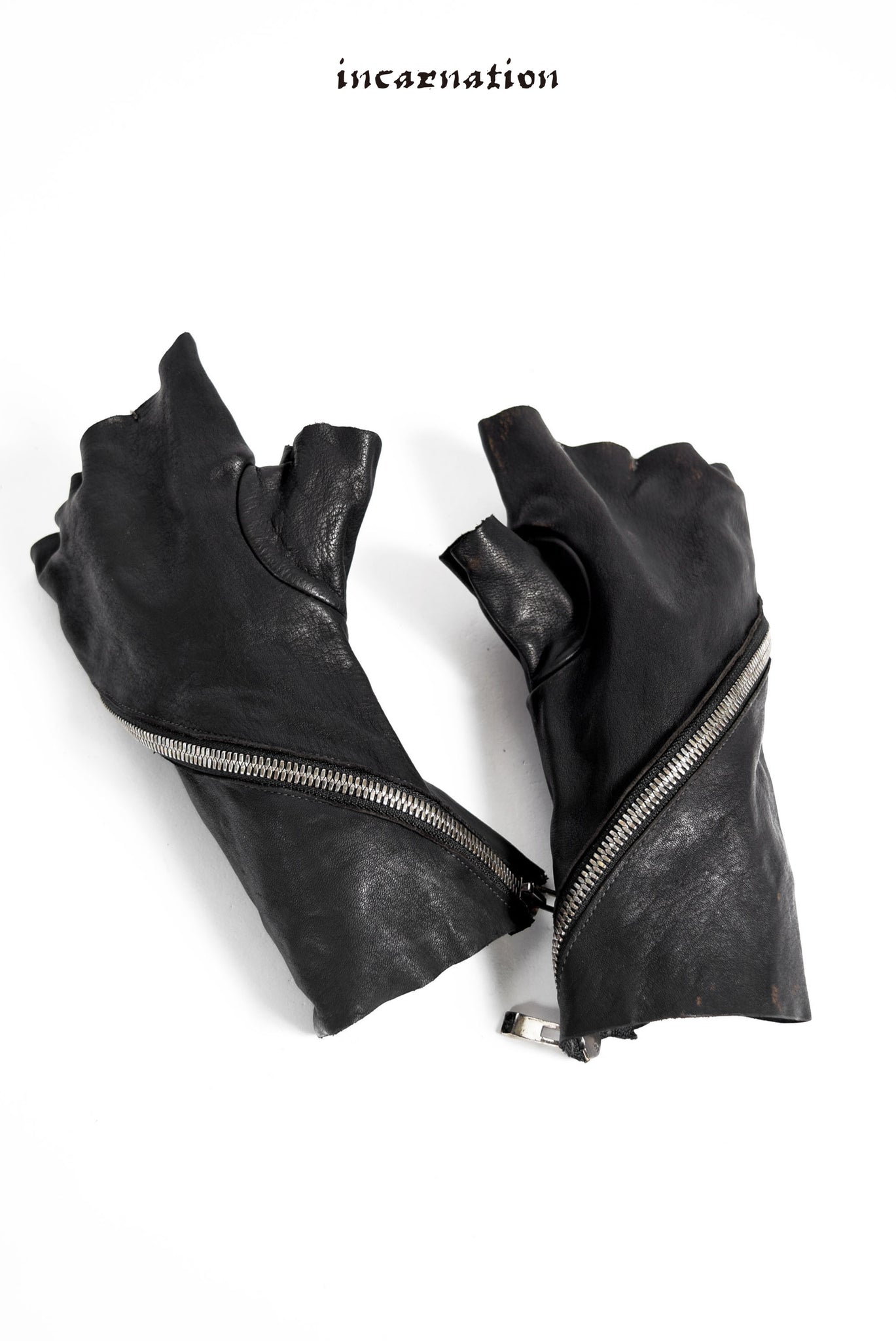 incarnation VITELLO SPALLE CONCIAVEGETALE(CALF SHOULDER FULL VEGE SOFT) gloves bias zip lined