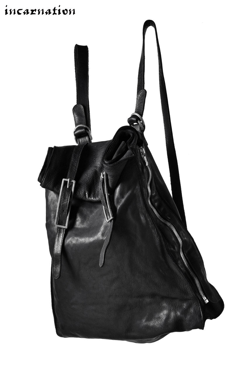 Load image into Gallery viewer, incarnation BUCKLE FLAP BACKPACK CALF LEATHER