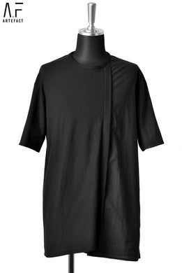 A.F ARTEFACT ASYMMETRY SWITCH TEE / TYPEWITTER