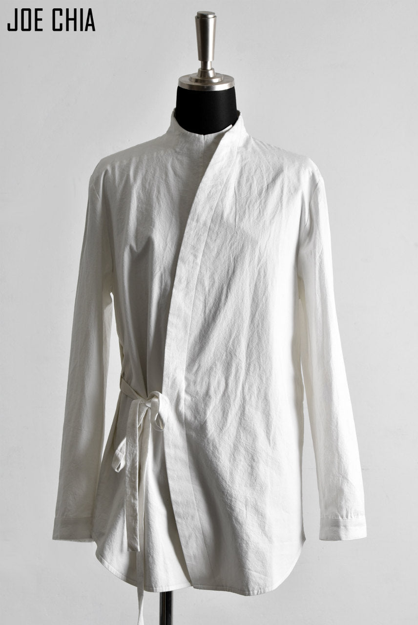 JOE CHIA exclusive CURVE BUTTON STAND SHIRT-JACKET (OFF WHITE)