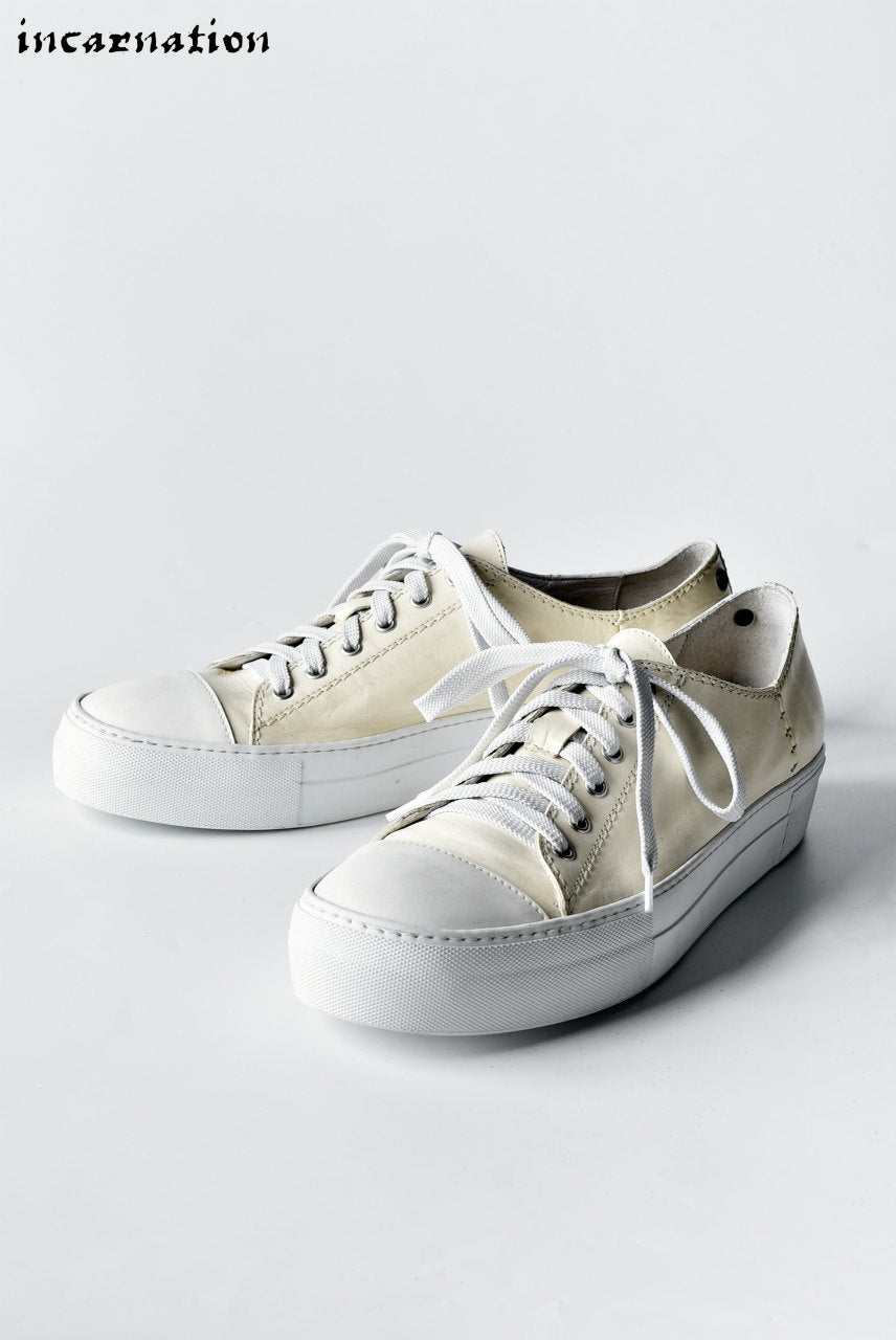 incarnation CALF WHITE LEATHER LOW CUT LACE UP SNEAKER (WHITE)