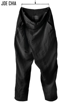 Load image into Gallery viewer, JOE CHIA OVERLAP WAISTBAND TAPERED PANTS / Linen&amp;Ramie (BLACK)