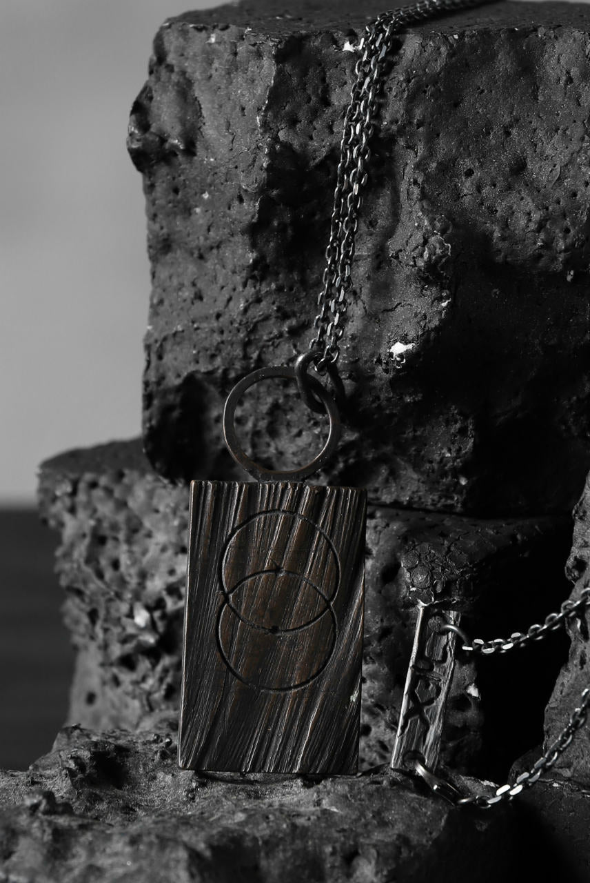 Load image into Gallery viewer, GASPARD HEX Glyphic Pendant oxidized bronze / 60cm chain