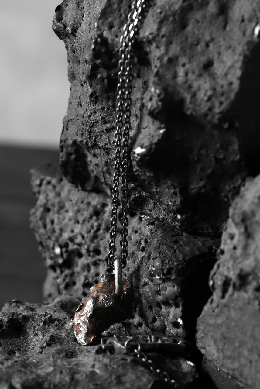 Load image into Gallery viewer, GASPARD HEX Meteorite Pendant with White Diamond / 60cm chain