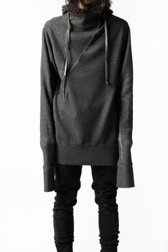 Load image into Gallery viewer, thomkrom WAFFLE HOODIE PULLOVER PARKA / OILED SPRAY DYE (TAUPE)