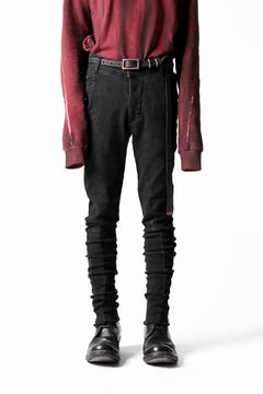 Load image into Gallery viewer, thomkrom OVERLOCKED SKINNY TROUSERS / STRETCH DENIM (BLACK)