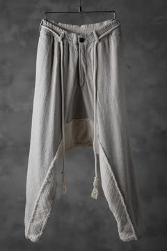 Load image into Gallery viewer, _vital drop crotch tapered pants / combi color linen