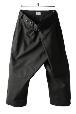 daska wrap cropped pants / organic chino (SUMI-KURO)