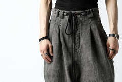 Load image into Gallery viewer, daska x LOOM exclucive wide tapered pants / organic cotton weave (sumi dyed)