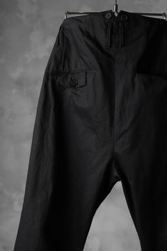 画像をギャラリービューアに読み込む, KLASICA MORROW HIGH RISE 3 TUCKED TAPERED TROUSERS / CHINO CLOTH (BLACK)