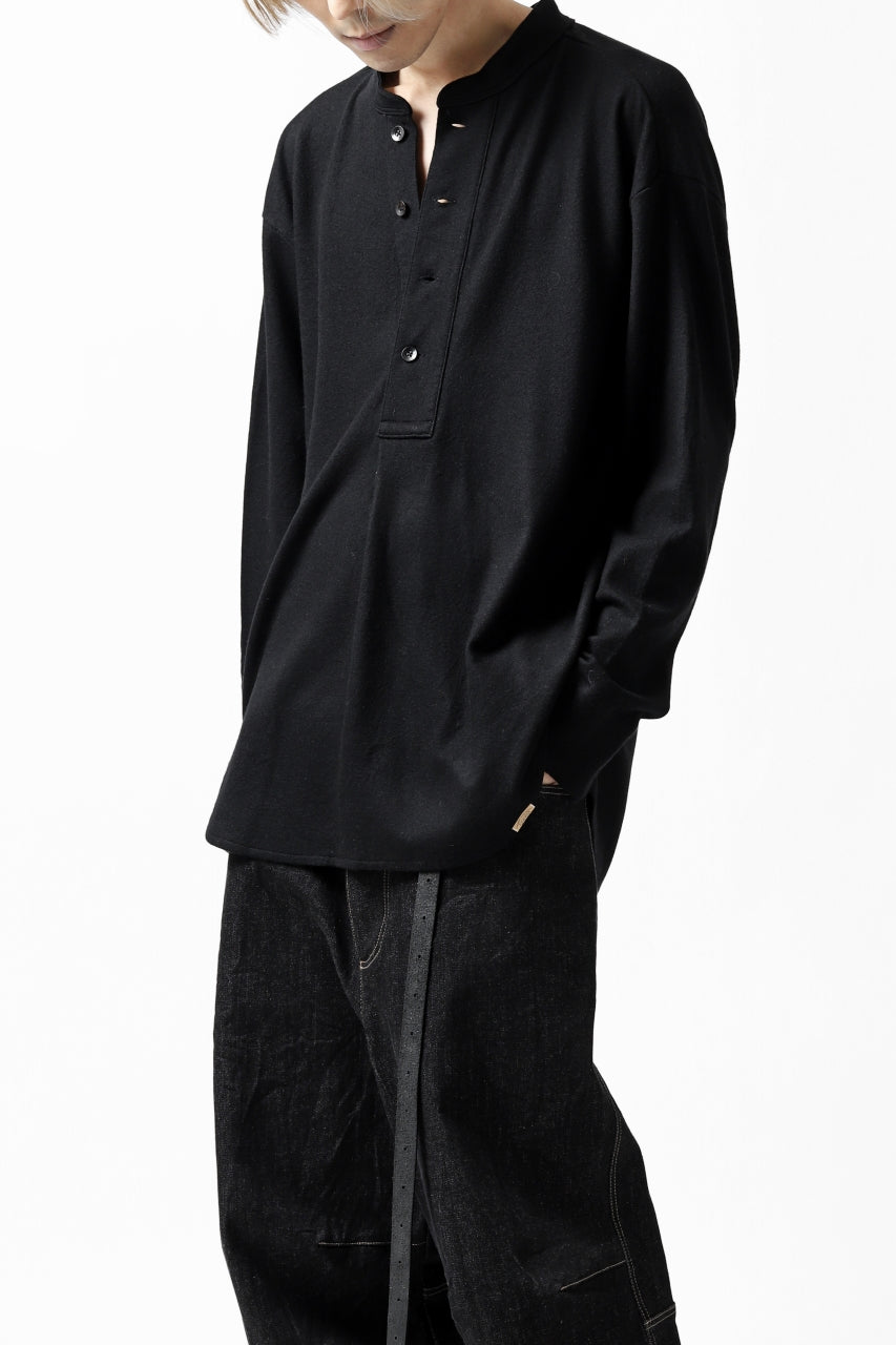 COLINA BANDED COLLAR PULLOVER SHIRT / SUPER 140s WASHABLE WOOL (BLACK)