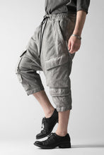 画像をギャラリービューアに読み込む, A.F ARTEFACT SWITCHING CROPPED CARGO SAROUEL / DYED COMBI FABRIC (GREY)