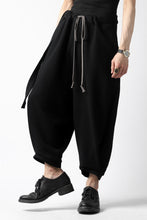 Load image into Gallery viewer, A.F ARTEFACT exclucive TUCKED VOLUME WIDE PANTS / L.WEIGHT SWEAT (BLACK)