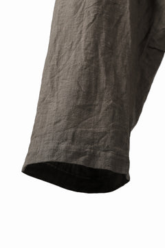 Load image into Gallery viewer, YUTA MATSUOKA cross switch cropped pants / spec dyed canvas (khaki)