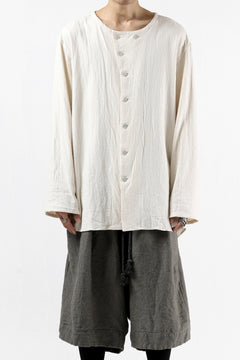 Load image into Gallery viewer, YUTA MATSUOKA round neck fly front shirts / cotton silk nep viera (white)