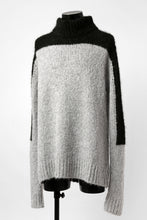 画像をギャラリービューアに読み込む, thomkrom HIGH COLLAR KNIT PULLOVER / ALPACA WOOL (LIGHT GREY x BLACK)