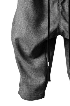 画像をギャラリービューアに読み込む, N/07 &quot;MAUSK Detail&quot; Three Dimensional Wide Tuck / Dart Cropped Pants #2 (GREY)