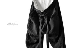 Load image into Gallery viewer, Aleksandr Manamis RUFFLE EDGE CROPPED PANT