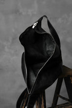 Load image into Gallery viewer, incarnation HORSE BUTT LEATHER 2WAY SHOULDER BAG / SHINY WAXED (BLACK)