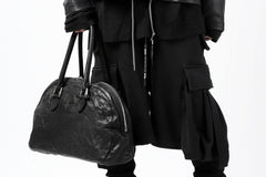 画像をギャラリービューアに読み込む, ISAMU KATAYAMA BACKLASH GYM BAG / Italy Shoulder + Steer OBJECT DYED (BLACK)