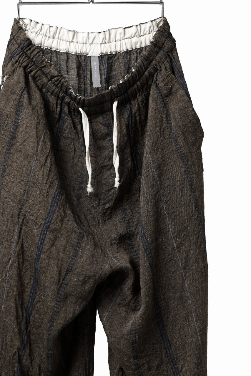 画像をギャラリービューアに読み込む, YUTA MATSUOKA buggy trousers / natural wrinkles linen (dark brown stripe)
