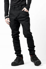 画像をギャラリービューアに読み込む, thom/krom SCAR-STITICHING DENIM PANTS / ONEWASH (BLACK)