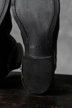 Load image into Gallery viewer, incarnation exclusive HORSE LEATHER SIDE ZIP SHORT BOOTS / COMPOSITE DYED (BLACK)