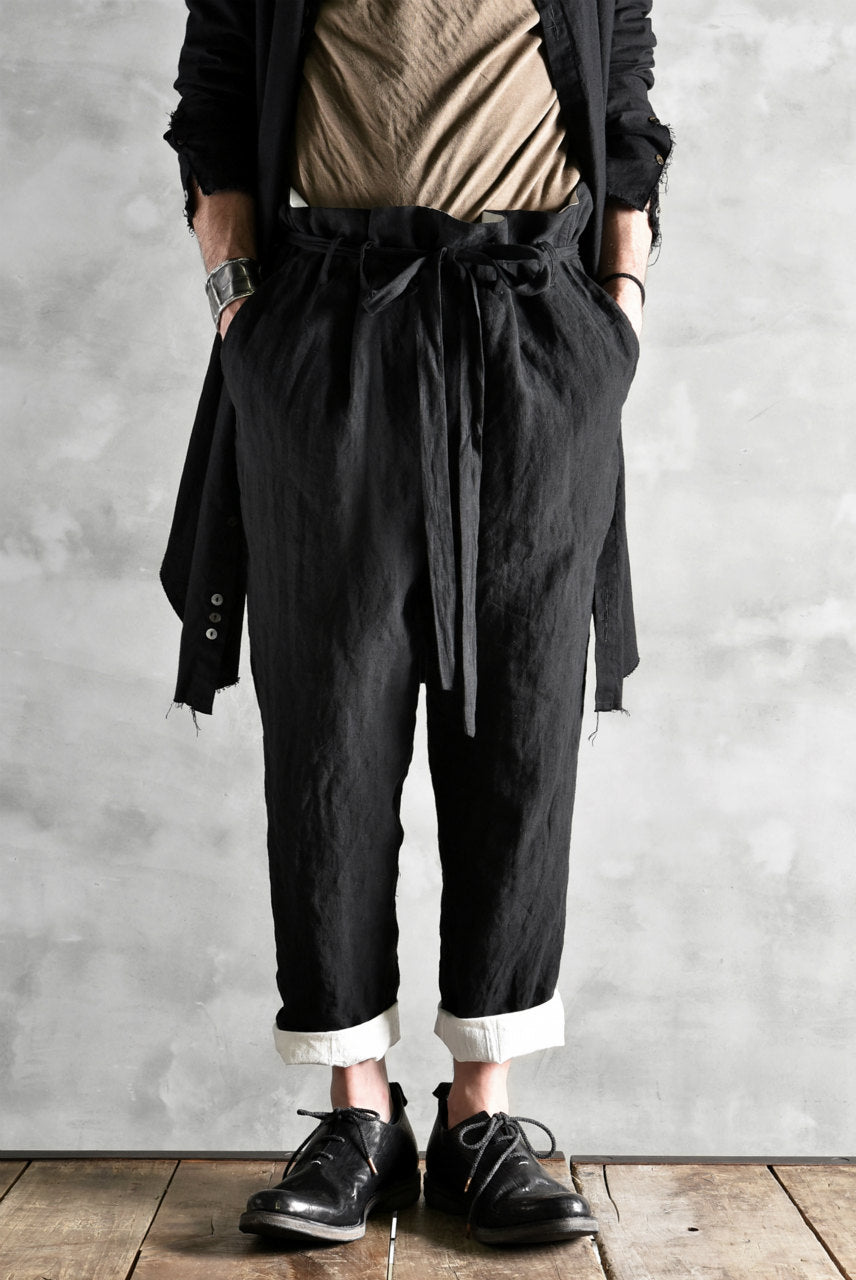 Load image into Gallery viewer, Aleksandr Manamis RUFFLE EDGE CROPPED PANT