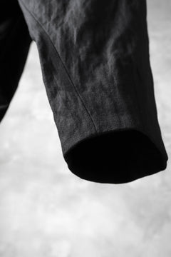 Load image into Gallery viewer, SOSNOVSKA OFFSET BUCKLE PANTS (BLACK)