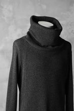 画像をギャラリービューアに読み込む, A.F ARTEFACT exclusive DUSTY WAFFLE DRAPED HIGH NECK TOPS (MELANGE BLACK)