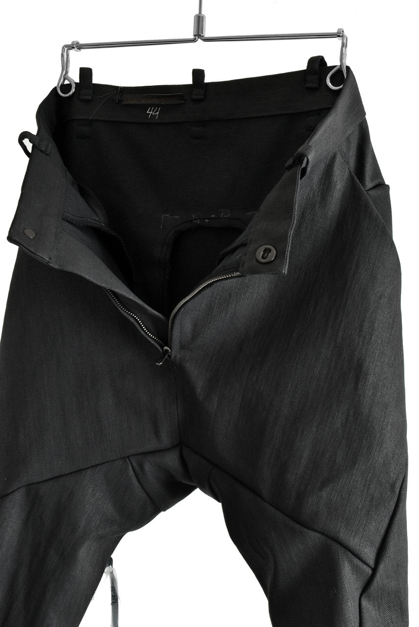 LEON EMANUEL BLANCK FORCED FITTED LONG PANT / RESINATED CL-TWILL (BLACK)