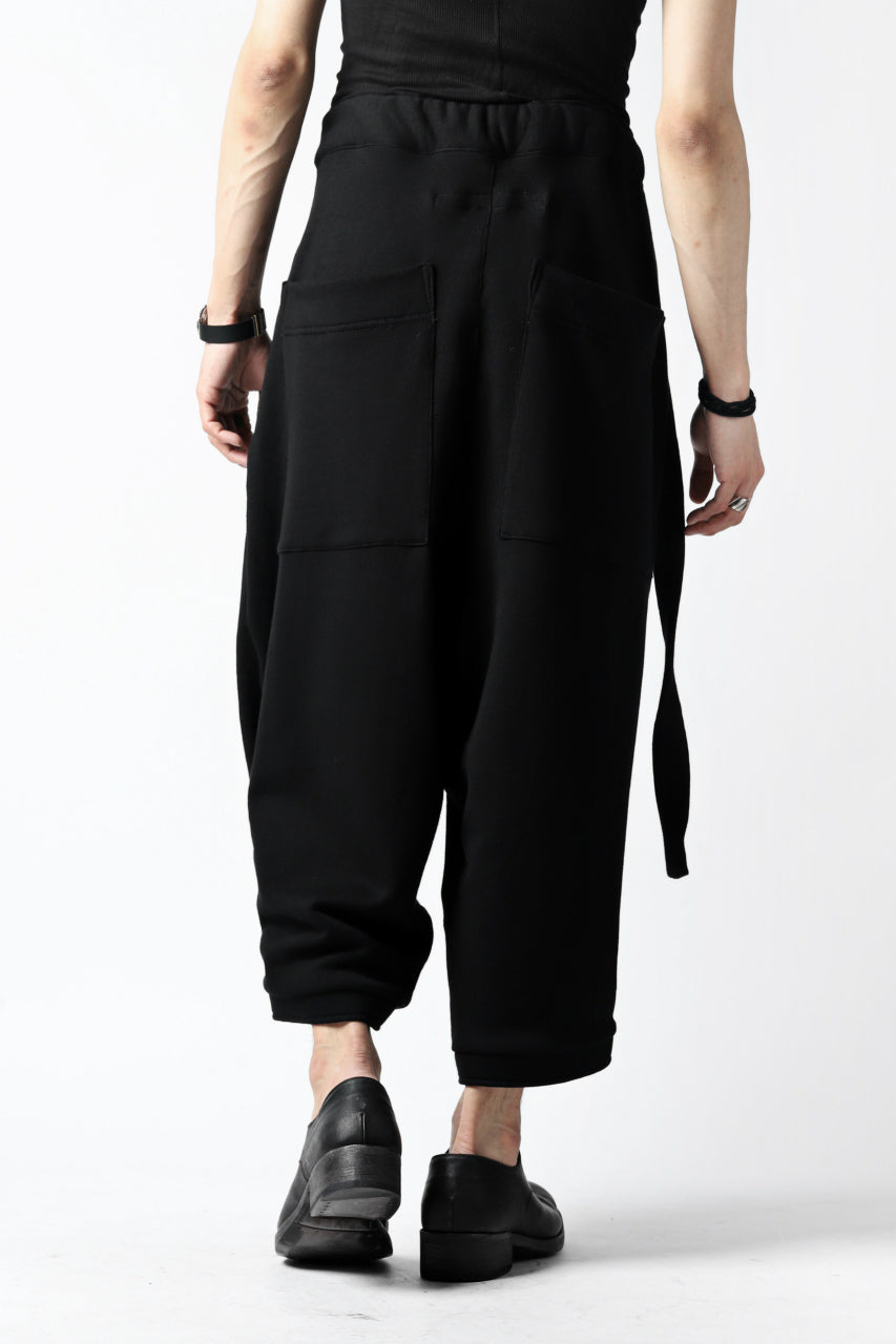 A.F ARTEFACT exclucive TUCKED VOLUME WIDE PANTS / L.WEIGHT SWEAT (BLACK)
