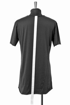 Load image into Gallery viewer, N/07 curved seam Tee 76/2 giza premium jersey (CHARCOAL)