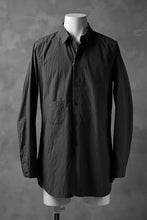 Load image into Gallery viewer, KLASICA SABRON BUTTON FRY SHIRT / TYPE-WRITER CLOTH (MOSS)