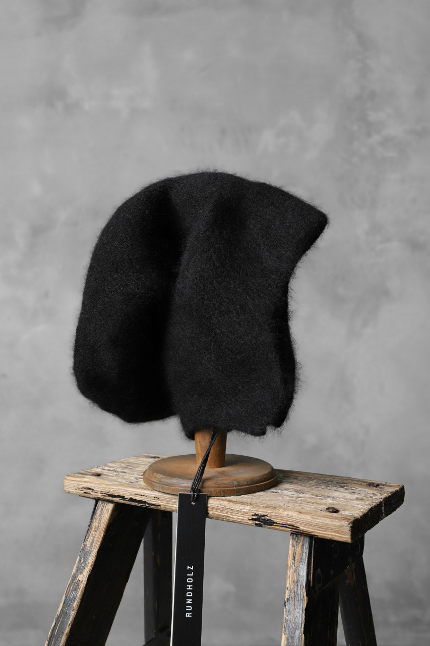 RUNDHOLZ CASHMERE KNIT CAP with ear muffs (BLACK)