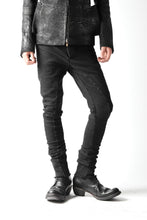 Load image into Gallery viewer, thomkrom OVERLOCKED BIAS FRONT SKINNY / STRETCH DENIM (BLACK)