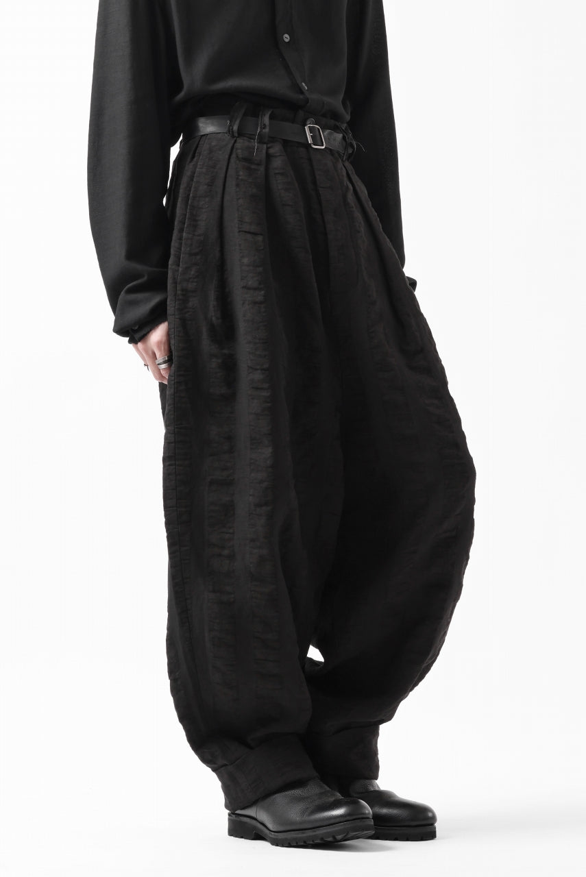 画像をギャラリービューアに読み込む, SOSNOVSKA SQUEEZED STRIPE PANTS (BLACK)