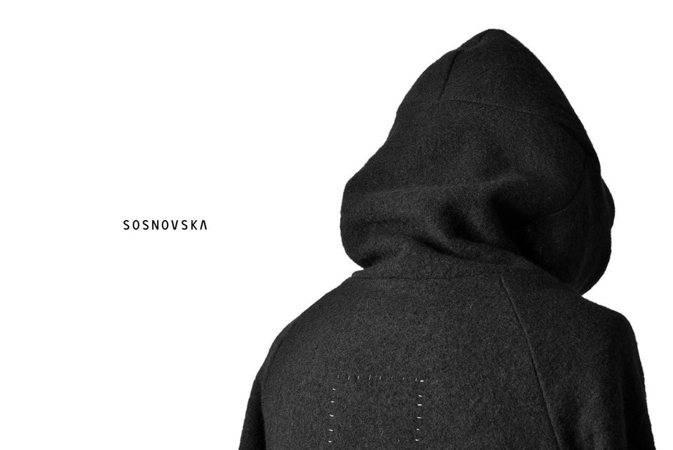 画像をギャラリービューアに読み込む, SOSNOVSKA exclusive DRAPED COCOON LONGSLEEVE HOODIE KNIT (BLACK STRIPE)