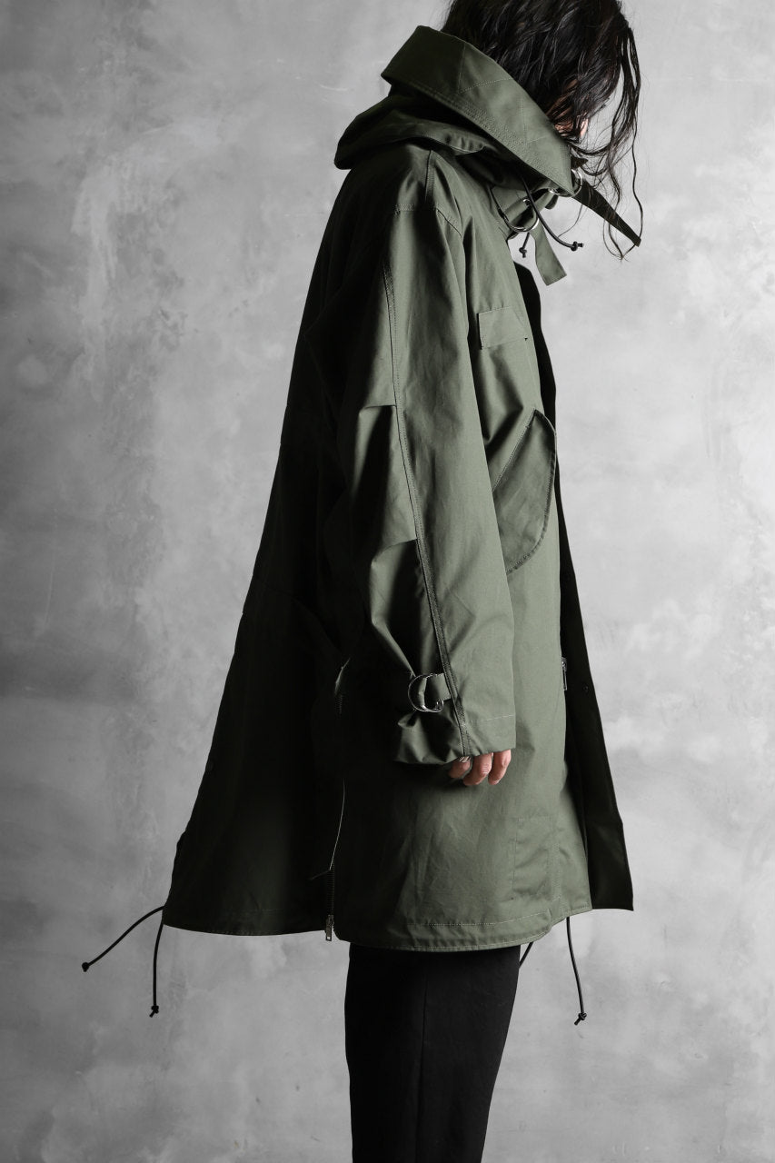 Load image into Gallery viewer, KLASICA WATER FALL MODS COAT / Ventile® UK L24 (OLIVE)