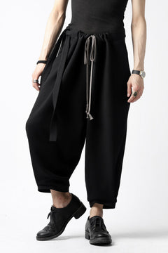 画像をギャラリービューアに読み込む, A.F ARTEFACT exclucive TUCKED VOLUME WIDE PANTS / L.WEIGHT SWEAT (BLACK)